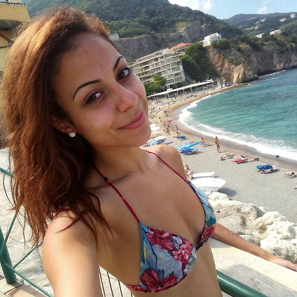 Photo 2 de Ella